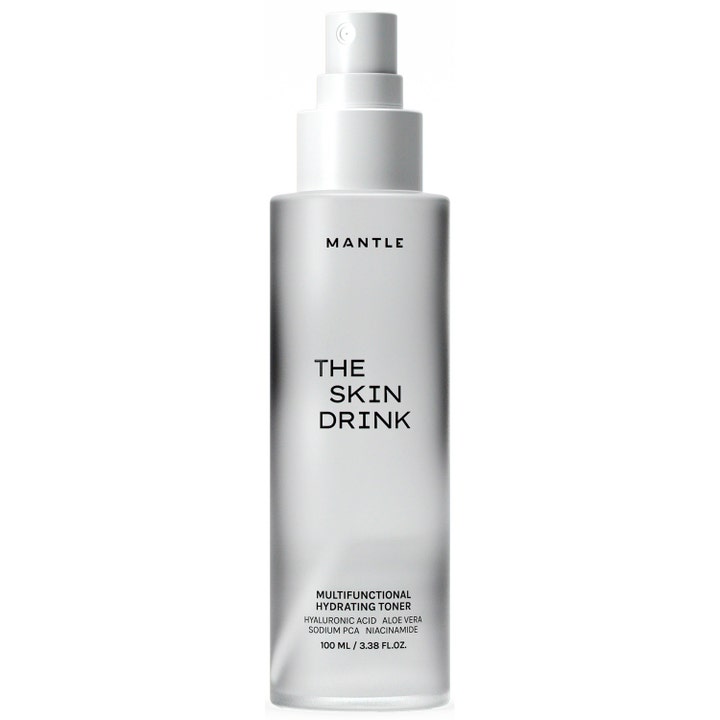 Mantle The Skin Drink 100 ml återfuktande ansiktsvatten i frostad flaska med vit spraypump för maximal lyster