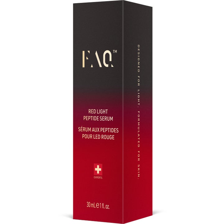 FAQ Swiss FAQ Red Light Peptide Serum 30 ml peptidserum för hudvård i en svart och röd gradientförpackning