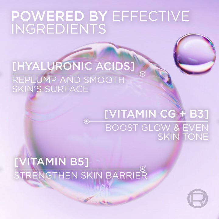 L'Oréal Paris Revitalift Filler 50 ml återfuktande dagkräm visar hyaluronsyra och vitaminer i skimrande rosa bubblor.