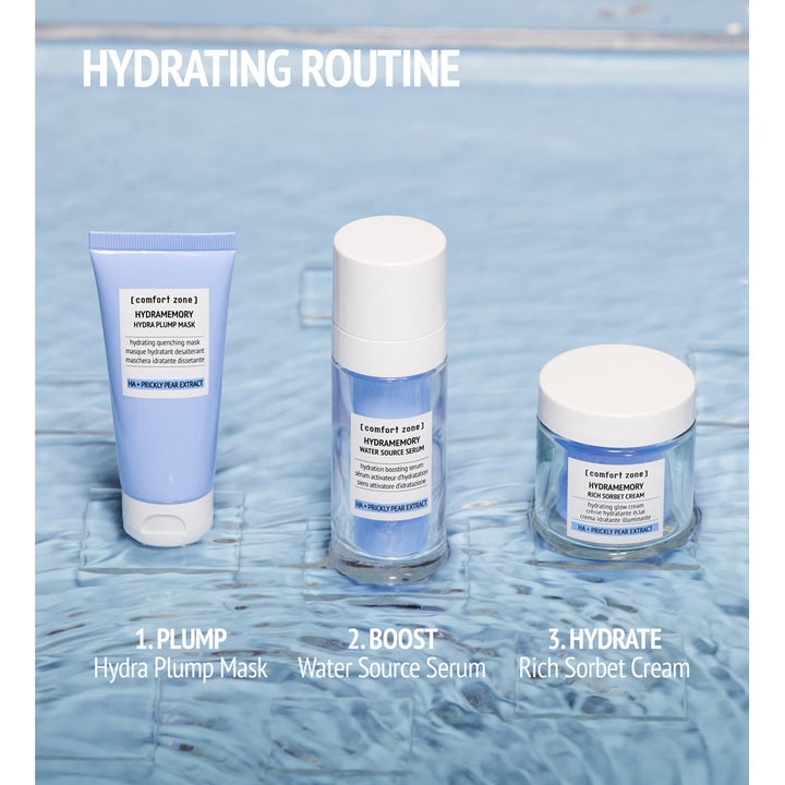 Comfort Zone Hydramemory Hydra Plump Mask 60 ml fuktgivande ansiktsmask med hyaluronsyra i ljusblå tub på vattenyta