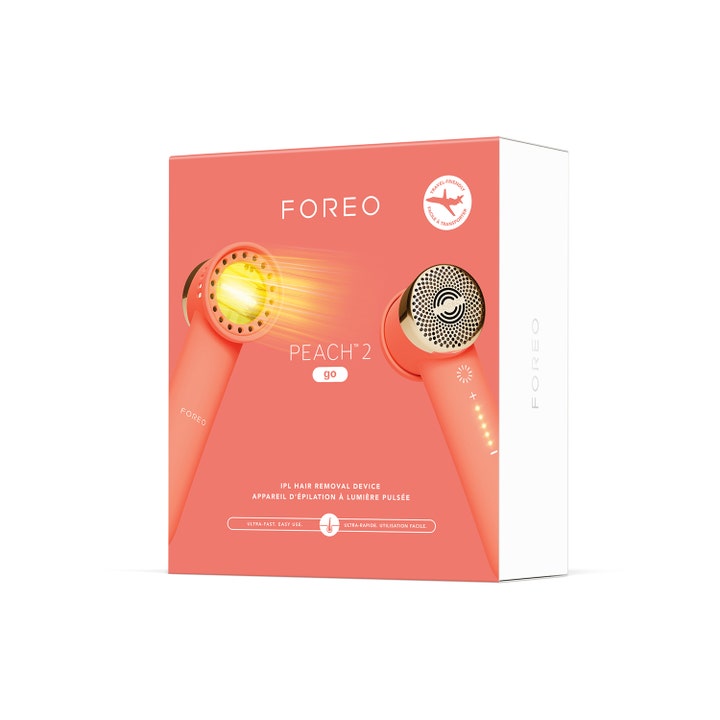 FOREO PEACH 2 go Peach 1 st IPL hårborttagning i persikofärgad box som visar den kompakta enheten med gulddetaljer.
