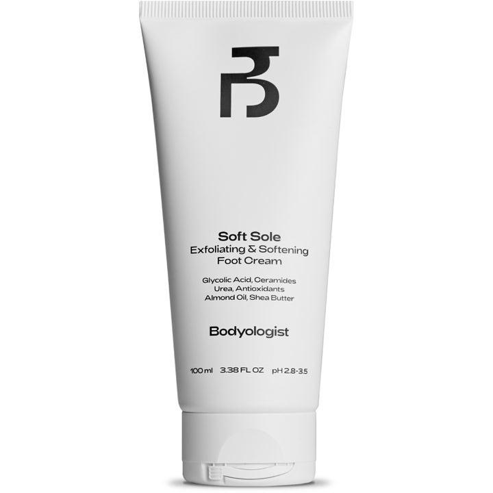 Bodyologist Soft Sole Foot Cream 100 ml exfolierande fotkräm i vit tub som ger mjuka fötter med glykolsyra.