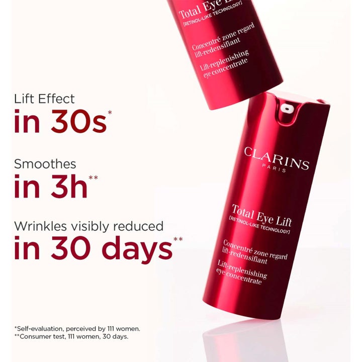 Clarins Total Eye Lift 15 ml ögonkräm i röd pumpflaska med text om synligt reducerade rynkor.