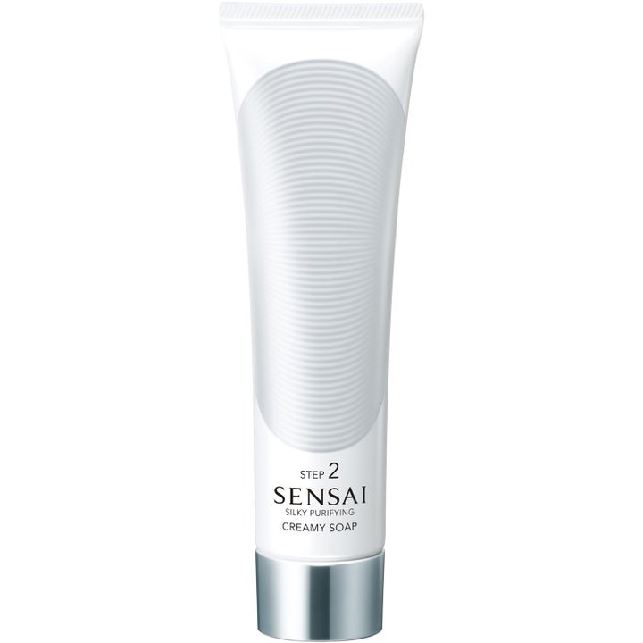 Sensai Silky Purifying Creamy Soap 125 ml rengörande ansiktstvål i vit tub med silverkork och räfflat mönster