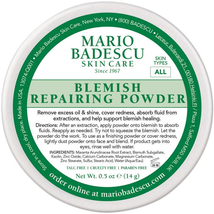 Mario Badescu Blemish Repairing Powder 14 g ger oljekontroll mot rodnad i ansiktet i en vit burk med grön etikett.