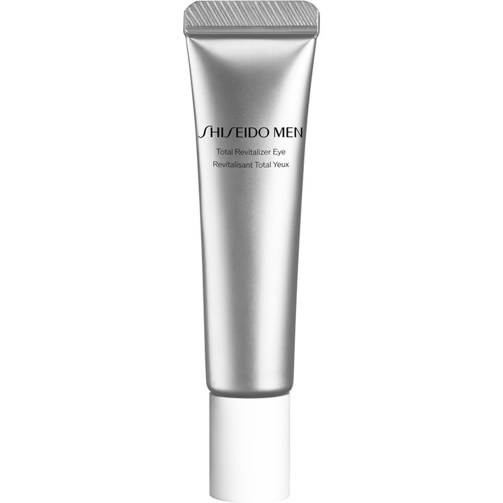 Shiseido Men Total Revitalizer Eye 15ml shiseido anti-aging ögonkräm mot påsar i en elegant silverfärgad tub med vitt lock.