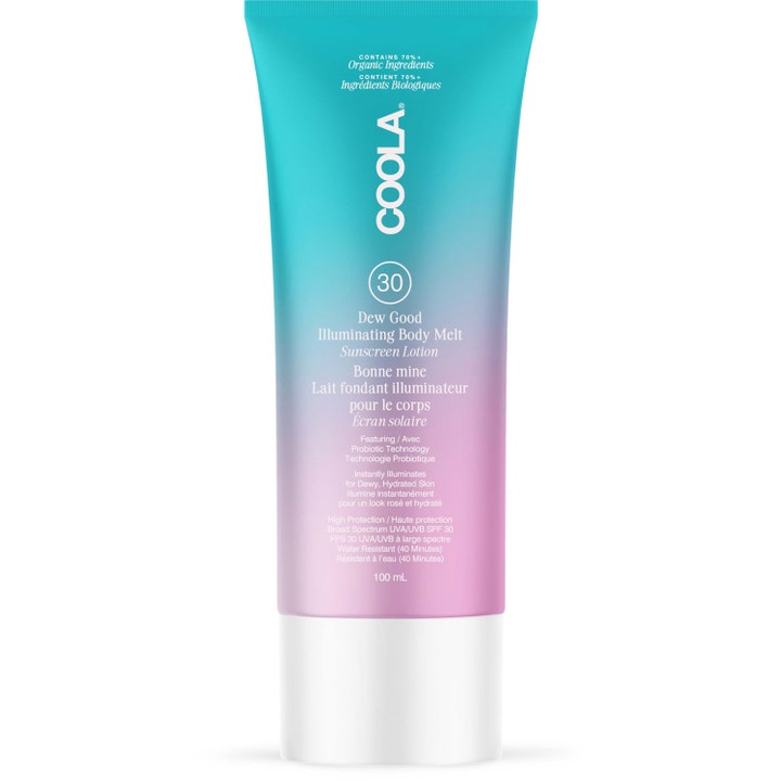 COOLA Dew Good Illuminating Body Melt 100 ml ekologiskt solskydd som ger lyster hud i en turkos och lila tub