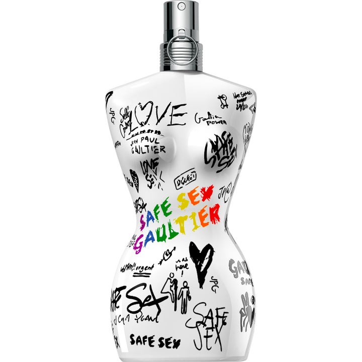 Jean Paul Gaultier Classique Intense 100 ml parfym i vit torsoformad flaska med svart graffiti och regnbågsfärgad text