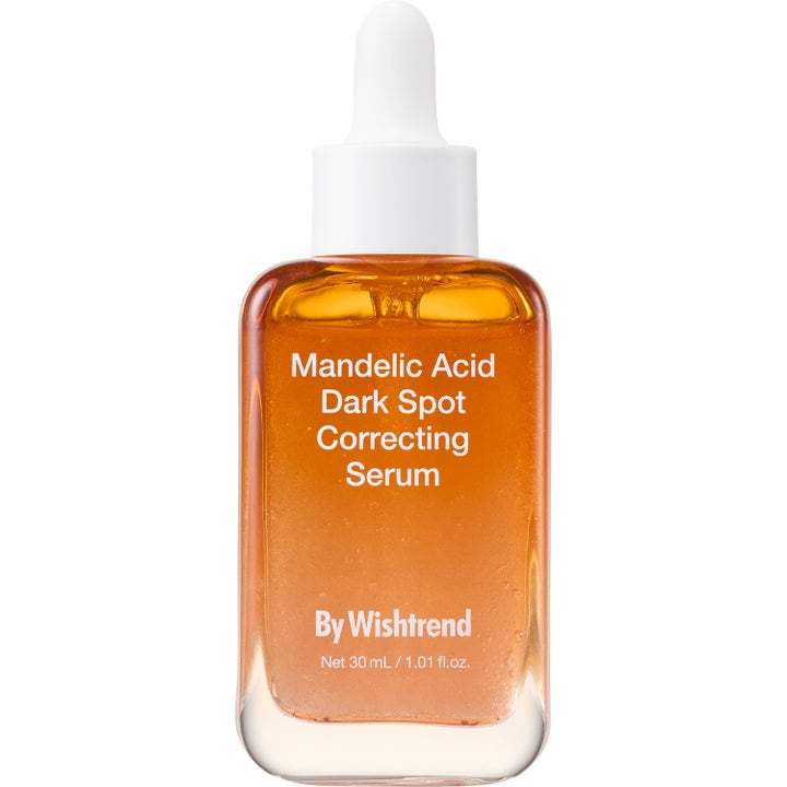 By Wishtrend Mandelic Acid Dark Spot Correcting Serum 30 ml mot pigmentfläckar i glasflaska med vit pipett och orange formula