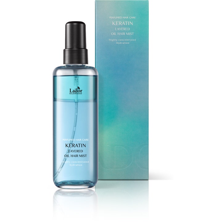 La'dor Keratin Layered Oil Hair Mist 130 ml ger fukt i en genomskinlig sprayflaska med blå vätska och turkos box.