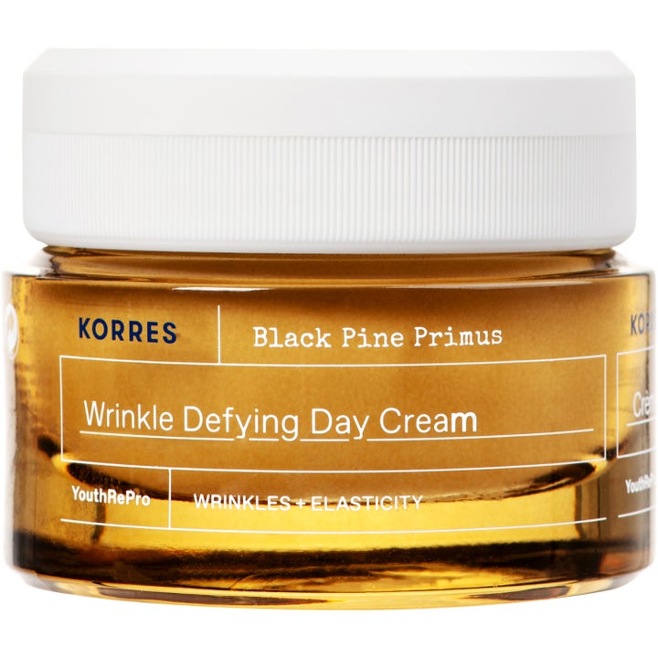 Korres Black Pine Primus Wrinkle Defying Day Cream 40ml uppstramande dagkräm i bärnstensfärgad glasburk med vitt lock