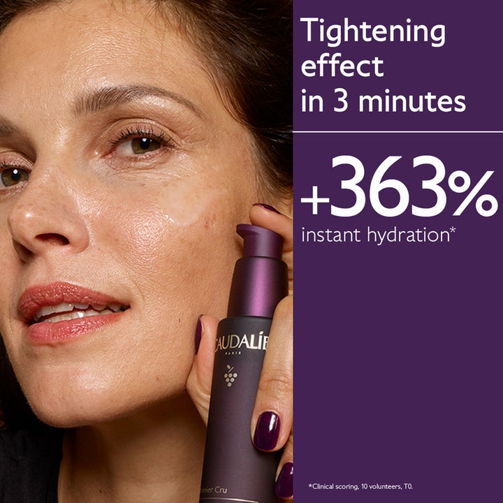 Caudalie Premier Cru Serum 30 ml anti-aging serum i lila pumpflaska som ger omedelbar återfuktning.
