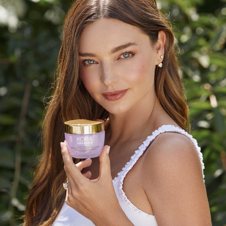 KORA Organics Plant Stem Cell Retinol Alternative Moisturizer 50 ml anti-age kräm med bakuchiol i lila burk med guldlock