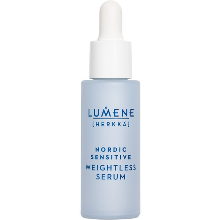 Lumene Nordic Sensitive Weightless Serum 30 ml lugnande återfuktande serum i ljusblå frostad flaska med vit pipett