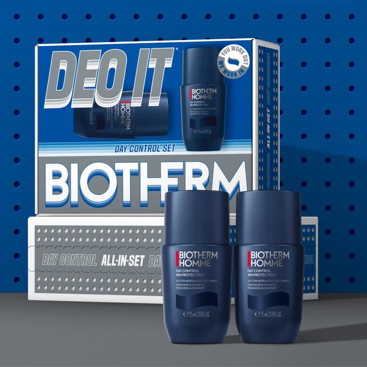 Biotherm Homme Day Control Duo 4 x 75 ml skyddande roll-on deodorant i mörkblå förpackning med ytterkartong