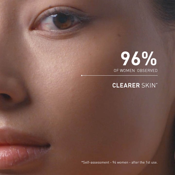 Filorga Skin-Prep Aha Cleansing Gel 150 ml AHA rengöringsgel för ansiktet visar närbild på hy med texten 96% clearer skin