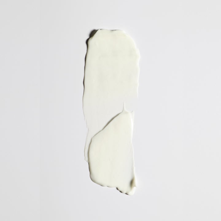 Jorgobé Retinol Vitamin A Treatment 50 ml är en krämig Jorgobé retinol behandling med mjuk vit textur.
