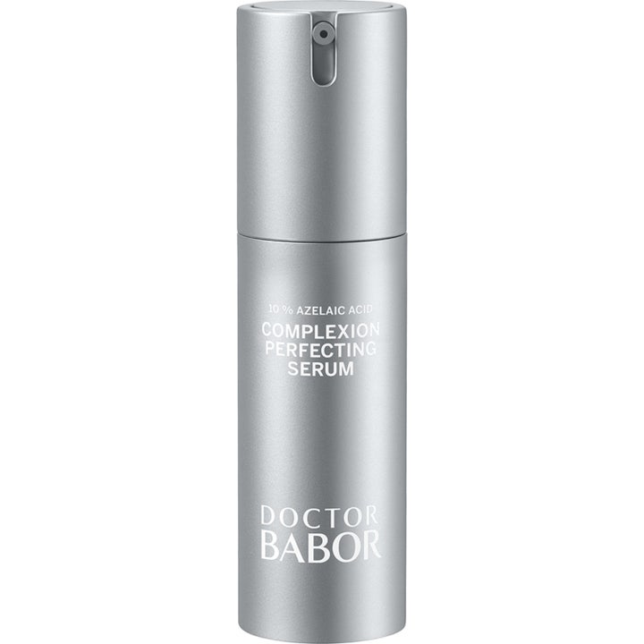 Doctor Babor Complexion Perfecting Serum 30 ml med azelainsyra ger jämn hudstruktur i en silvrig pumpflaska.