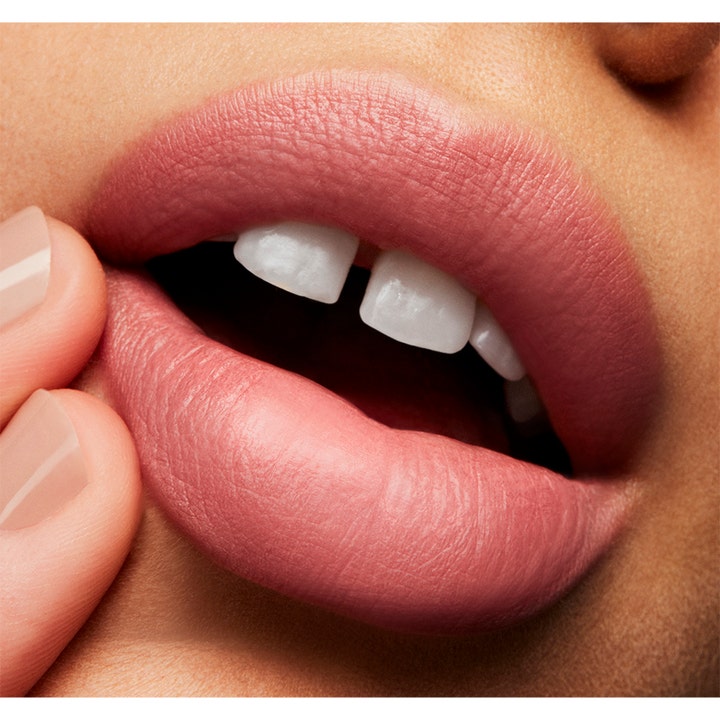 Love Me Lipstick