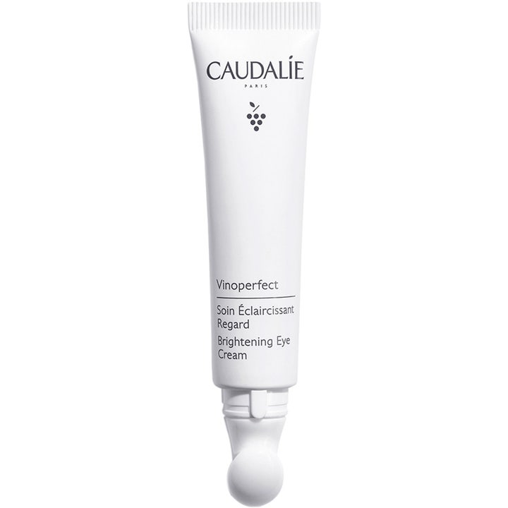 Caudalie Vinoperfect Brightening Eye Cream 15 ml lyxig ögonkräm mot mörka ringar i vit tub med svalkande keramikapplikator
