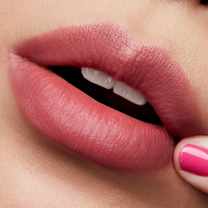 Love Me Lipstick
