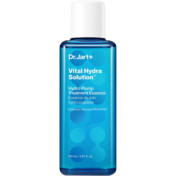 Dr.Jart+ Vital Hydra Solution 150 ml djupfuktande essence med hyaluronsyra i en blå transparent flaska med vitt lock.