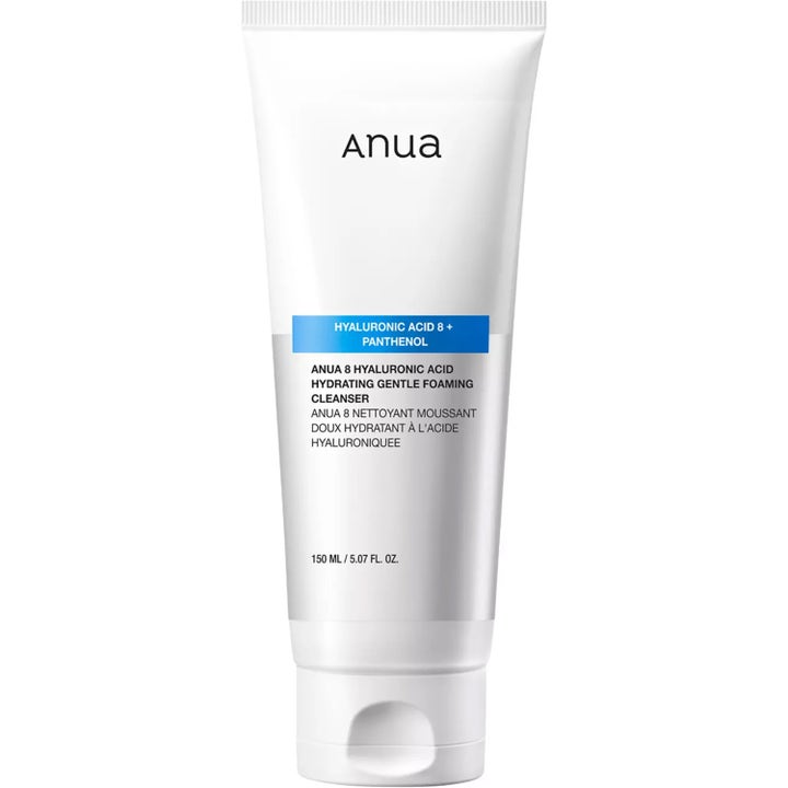 Anua 8 Hyaluronic Acid Hydrating Gentle Foaming Cleanser 150 ml återfuktande rengöring i vit tub med blå detalj