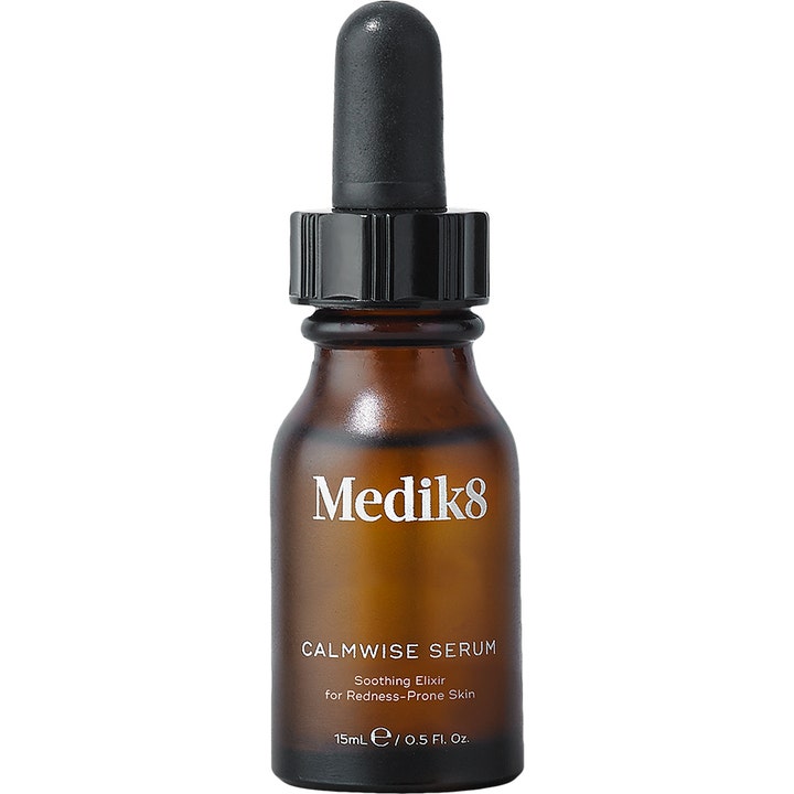 Medik8 Calmwise Serum 15ml lugnande ansiktsserum som dämpar rodnad i en brun glasflaska med svart pipett