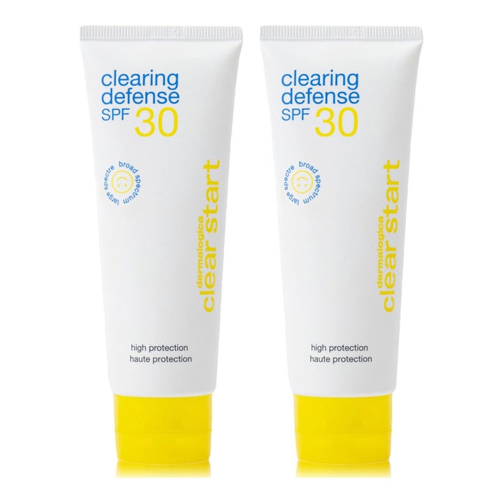 Dermalogica Clear Start Clearing Defense SPF 30 mattgörande dagkräm i två vita plasttuber med klargula skruvlock.