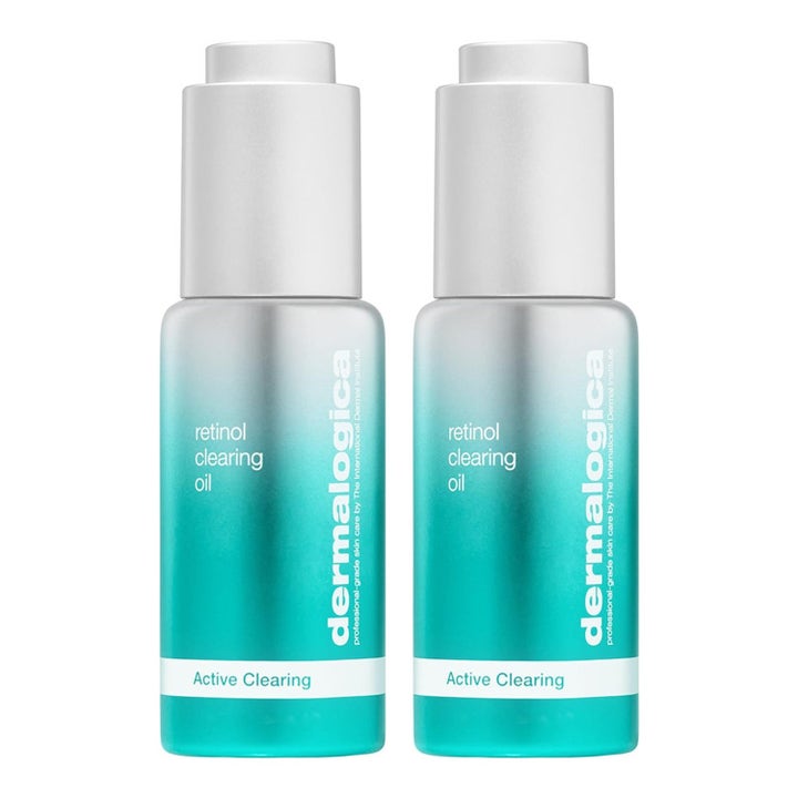 Dermalogica Retinol Clearing Oil 30 ml lugnande ansiktsolja i två turkosa flaskor med silverkorkar.