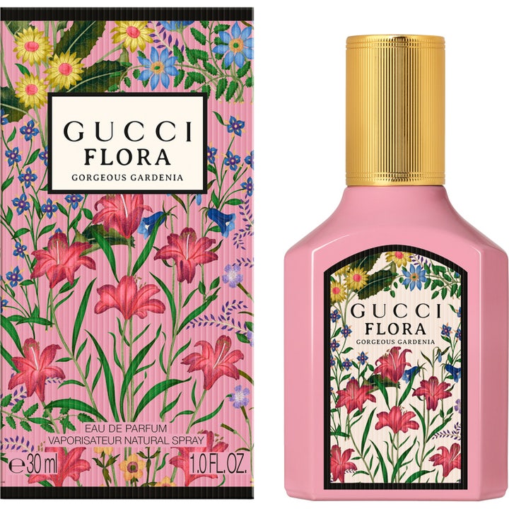 Gucci Flora Gorgeous Gardenia 30 ml damparfym i rosa flaska med guldkork och matchande blommig ytterkartong