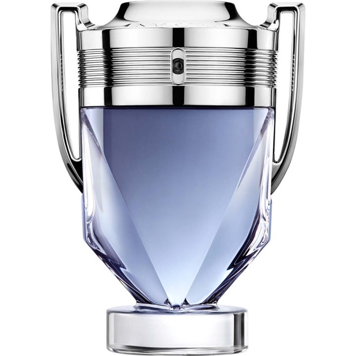 Rabanne Invictus Eau de Toilette 50 ml frisk parfym i pokalformad glasflaska med silverdetaljer och blå vätska