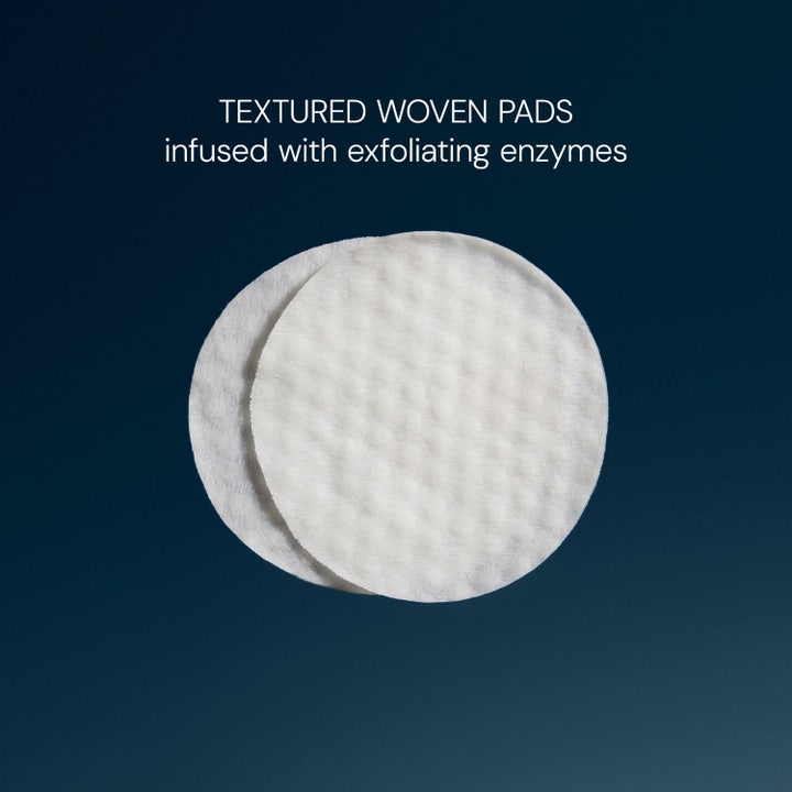 Elemis Dynamic Resurfacing Pads 60 st enzym exfoliering mot ojämn hudton med två vita strukturerade ansiktsrondeller.