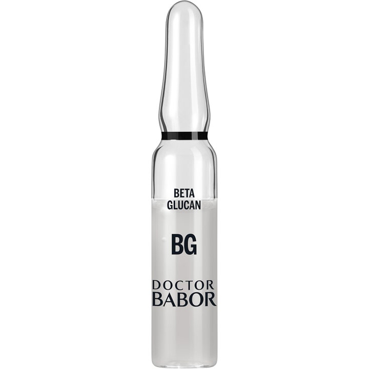Doctor Babor Beta Glucan Power Serum 2 ml lugnande instant serum i en genomskinlig glasampull med svart text