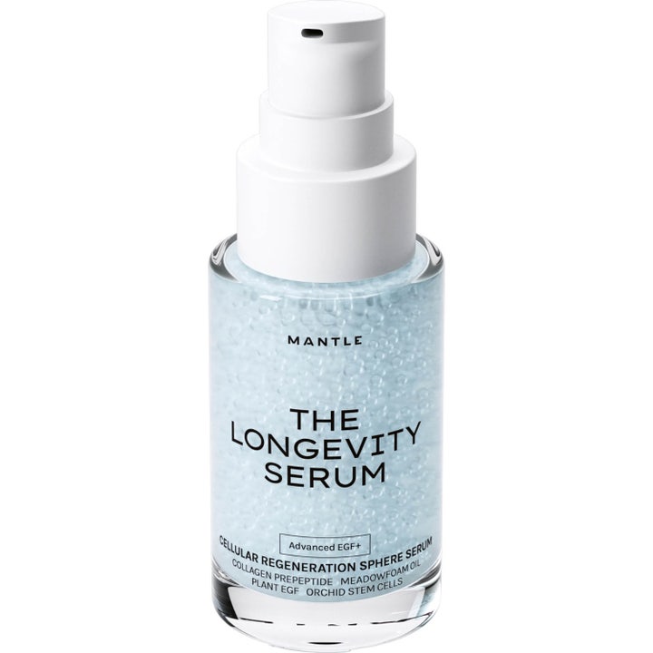 MANTLE The Longevity Serum 30 ml är ett hudföryngrande serum med en textur av små ljusblå sfäriska bubblor