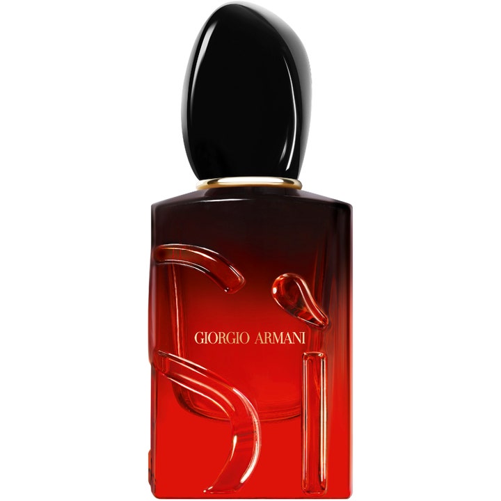 Giorgio Armani Si Passione Intense 50ml parfym i en röd och svart glasflaska med guldskrift och ett svart lock