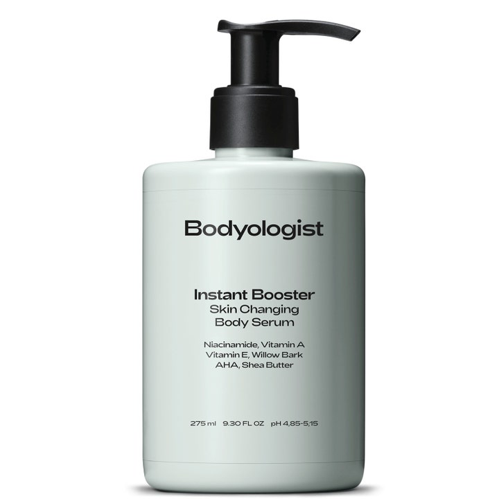 Bodyologist Instant Booster Skin Changing Body Serum 275 ml förnyande kroppsserum i ljusgrön flaska med svart pump
