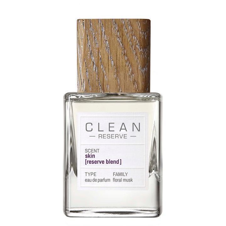 Clean Reserve Skin Eau de Parfum 30 ml clean reserve mysk parfym i glasflaska med lock av ljust trä