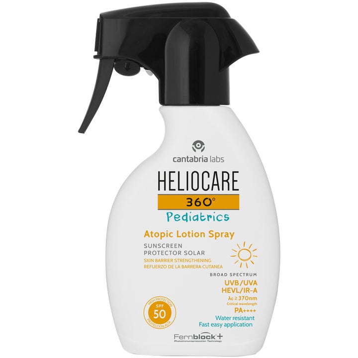Heliocare 360 Pediatrics Atopic Lotion Spray solskydd spray barn för atopisk hud i vit flaska med svart spraymunstycke