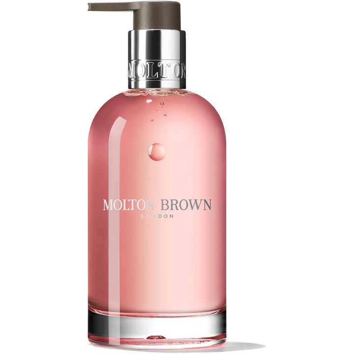 Molton Brown Delicious Rhubarb & Rose 300 ml exklusiv handtvål pump med rosa gel i genomskinlig flaska