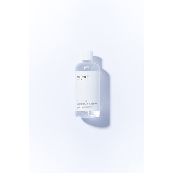 Mixsoon Bifida Toner 300 ml alkoholfri återfuktande toner i en minimalistisk genomskinlig flaska med vit etikett.