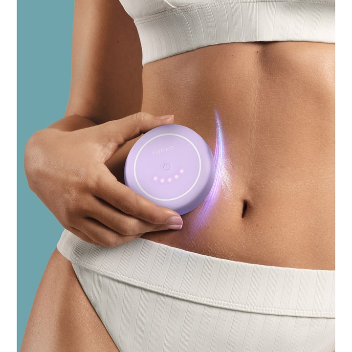 FOREO BEAR 2 body Lavender 1 st mikroström för huduppstramning som används på magen för ett kroppslyft.