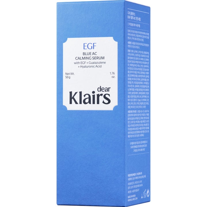 Klairs EGF Blue AC Calming Serum 50 ml lugnande ansiktsserum i blå pappersförpackning med hyaluronsyra.