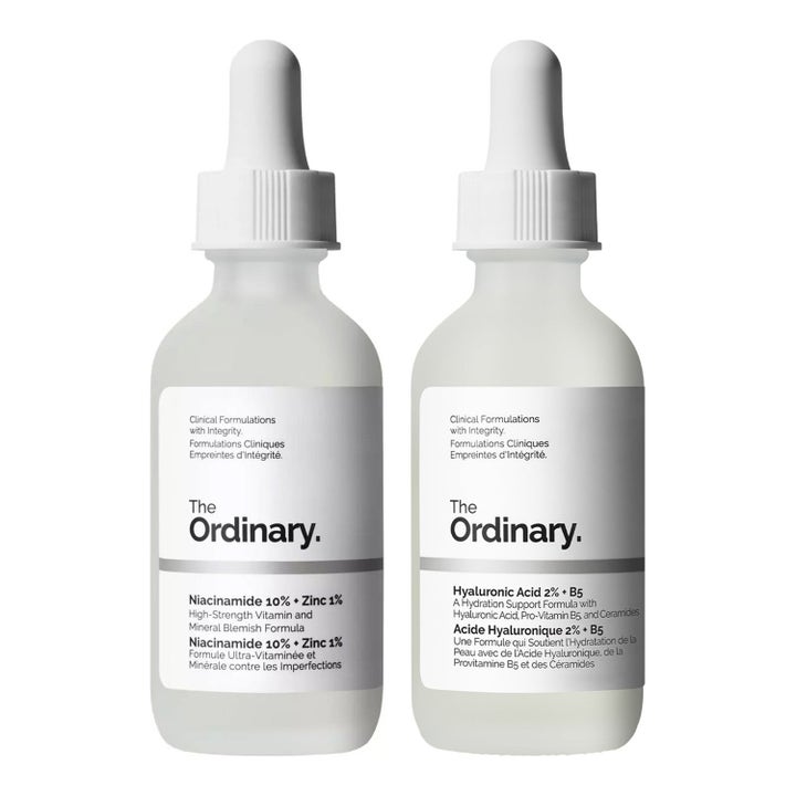 The Ordinary Niacinamide 10% + Zinc 1% och Hyaluronic Acid 2% + B5 ansiktsserum i frostade glasflaskor med pipett.