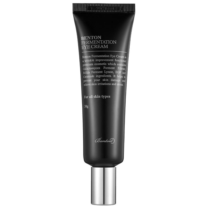 Benton Fermentation Eye Cream 30g anti-aging ögonkräm i en elegant svart tub med silvrig kork.