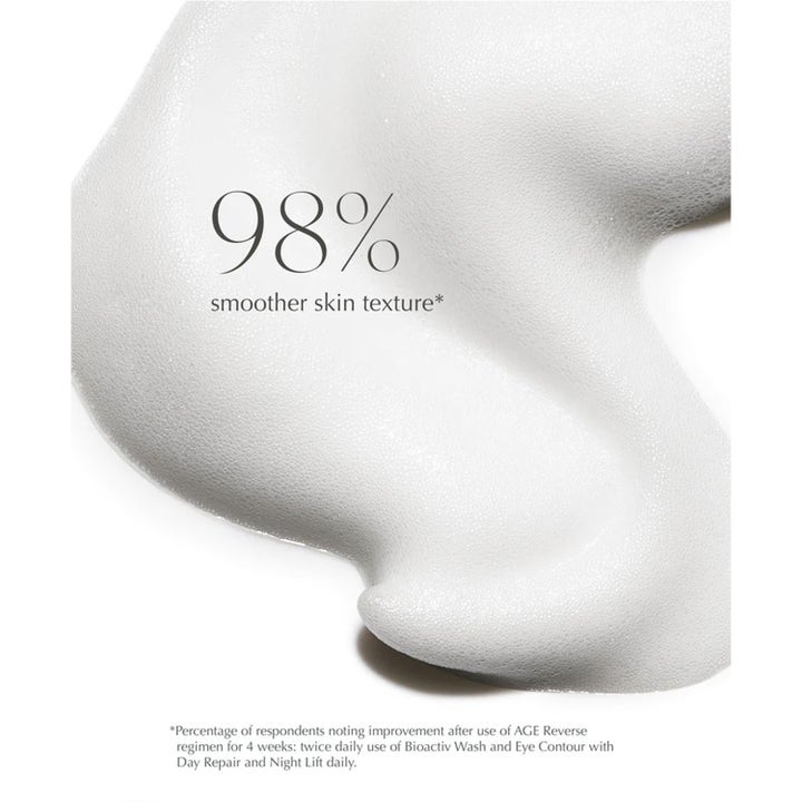 Exuviance Age Reverse BioActiv Wash 125 ml antiaging ansiktstvätt med vitt skum och texten 98% smoother skin texture