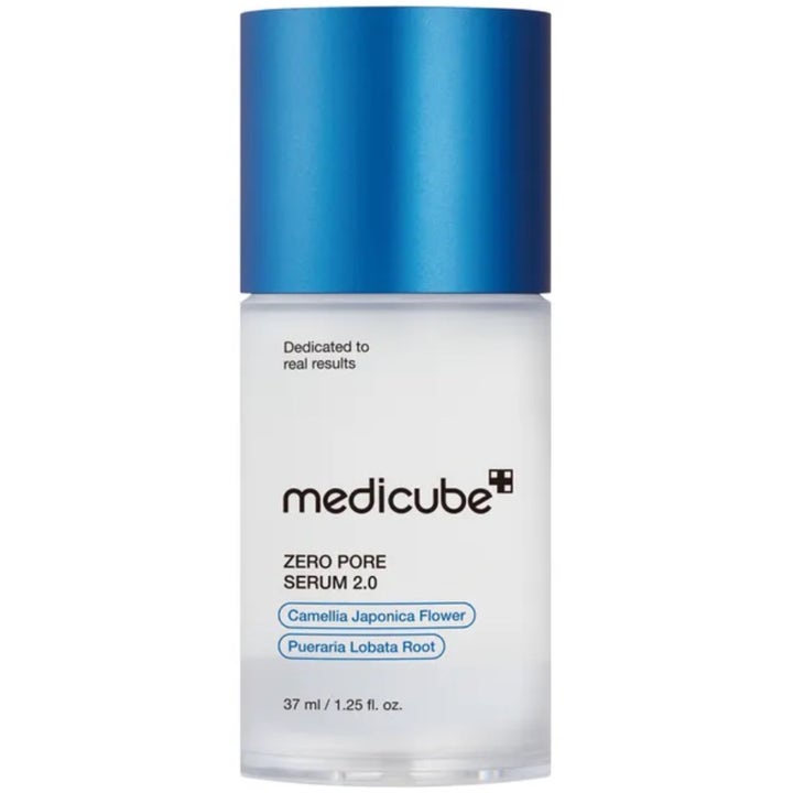Medicube Zero Pore Serum 2.0 37 ml porsammandragande serum som minskar porer i frostad flaska med blått lock