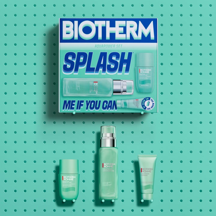 Biotherm Aquapower Set 1 st återfuktande ansiktsvård presentkit med tre turkosa produkter på mintgrön bakgrund.