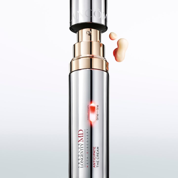 Lancôme Absolue Longevity MD Anticipate The Cream 50 ml föryngrande dagkräm i silverflaska med guldpump och krämdroppar