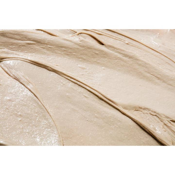 SKIN1004 Madagascar Centella Ampoule 100 ml centella ampoule serum med en krämig beige lermaskliknande textur